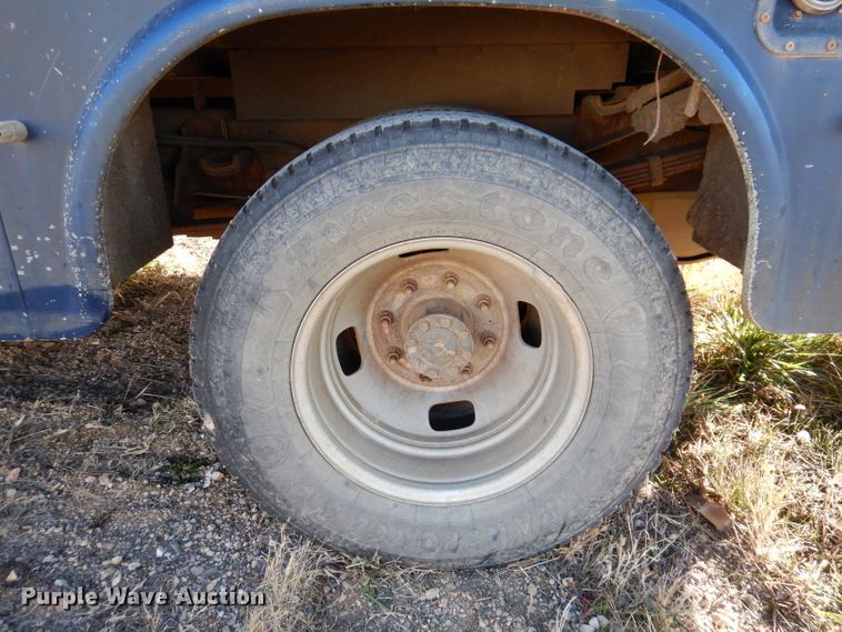 image for item DL5828 2008 Ford F350 Super Duty  Crew Cab utility bed pickup truck