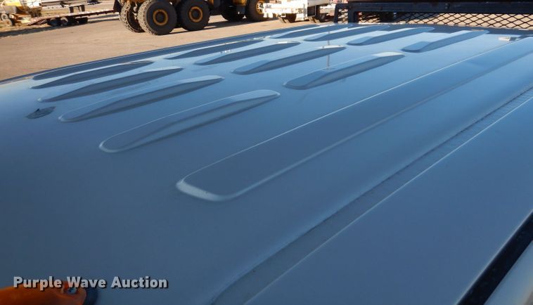 image for item DL5831 2001 Ford F250 Super Duty  Crew Cab utility bed pickup truck