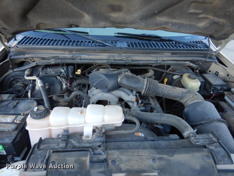 image for item DL5831 2001 Ford F250 Super Duty  Crew Cab utility bed pickup truck