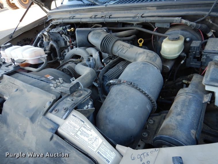 image for item DL5831 2001 Ford F250 Super Duty  Crew Cab utility bed pickup truck