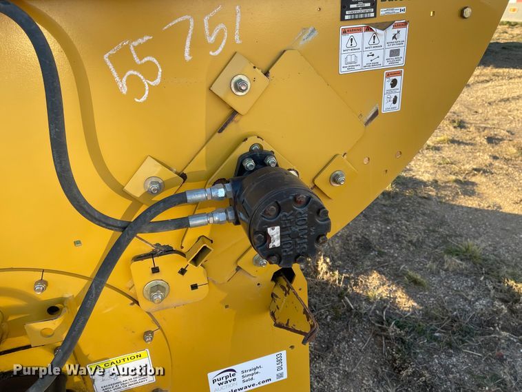 image for item DL5833 Vermeer BP8000  bale processor