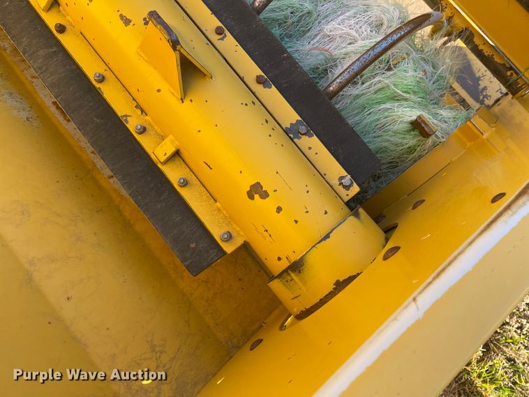 image for item DL5833 Vermeer BP8000  bale processor