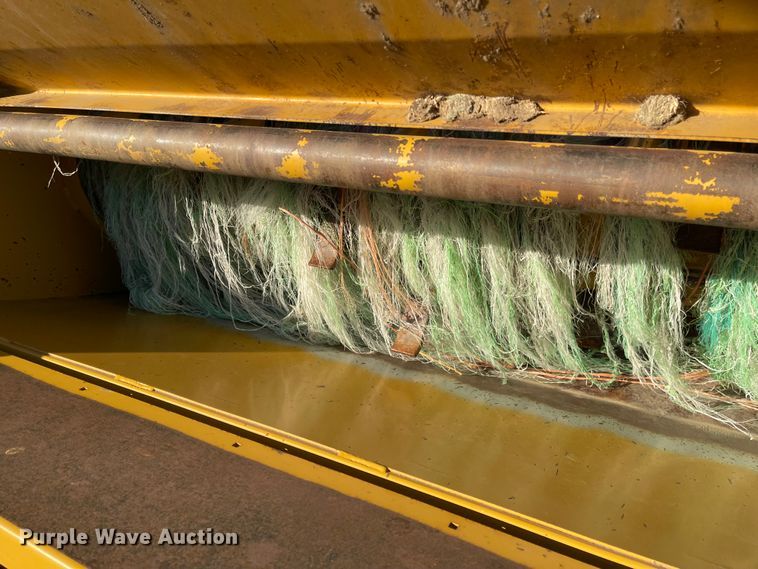 image for item DL5833 Vermeer BP8000  bale processor