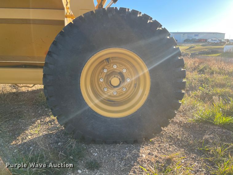 image for item DL5833 Vermeer BP8000  bale processor