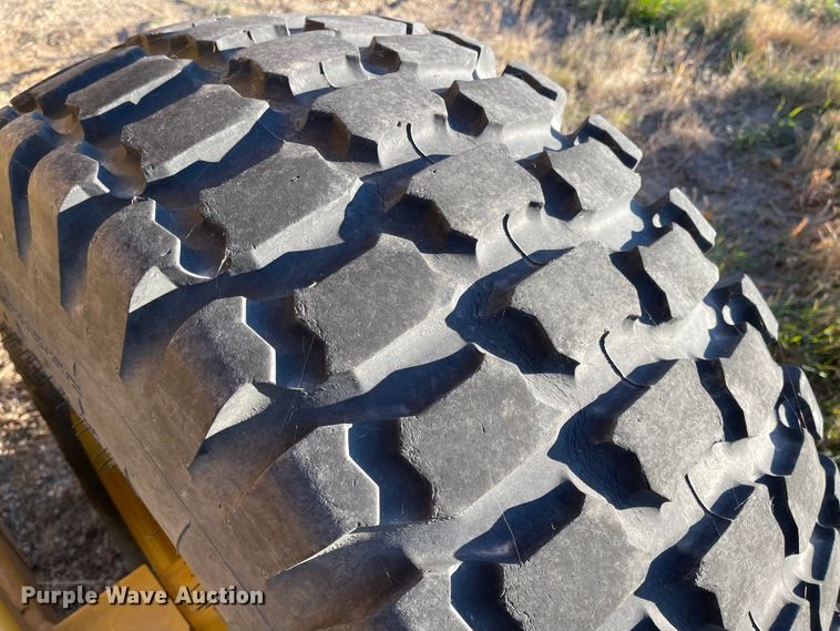 image for item DL5833 Vermeer BP8000  bale processor