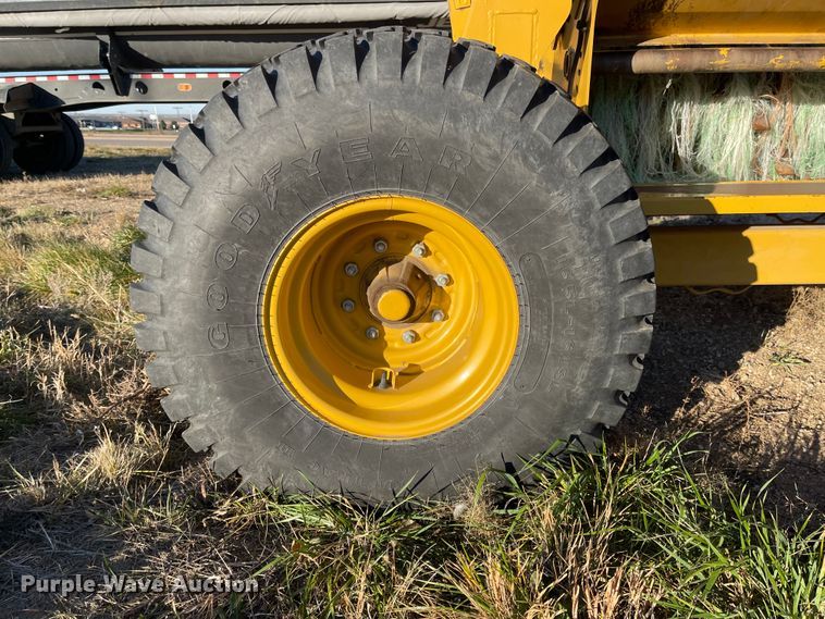 image for item DL5833 Vermeer BP8000  bale processor