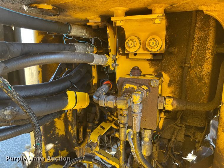 image for item DL5837 1996 Komatsu WA320  wheel loader