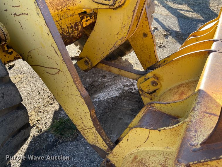 image for item DL5837 1996 Komatsu WA320  wheel loader