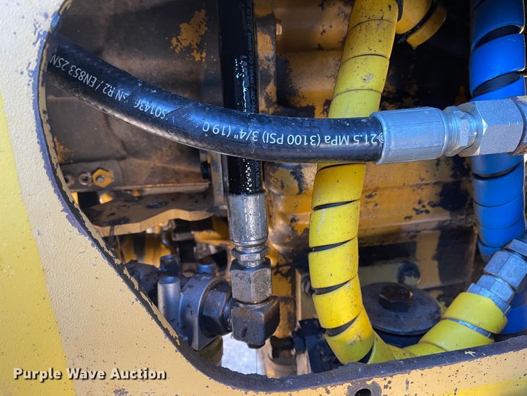 image for item DL5837 1996 Komatsu WA320  wheel loader