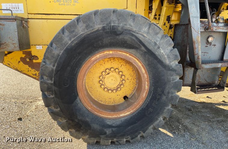 image for item DL5837 1996 Komatsu WA320  wheel loader