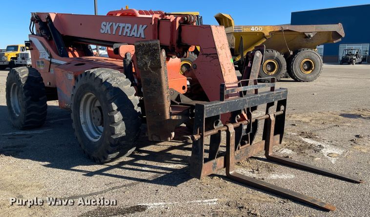 image for item DL5839 JLG 10042  telehandler