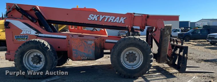 image for item DL5839 JLG 10042  telehandler