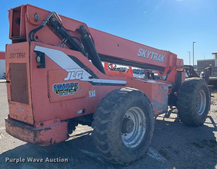 image for item DL5839 JLG 10042  telehandler