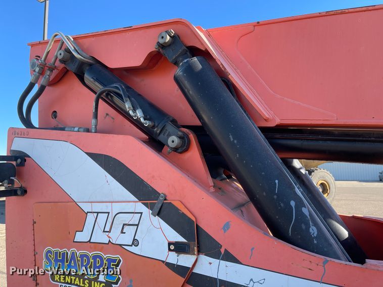 image for item DL5839 JLG 10042  telehandler
