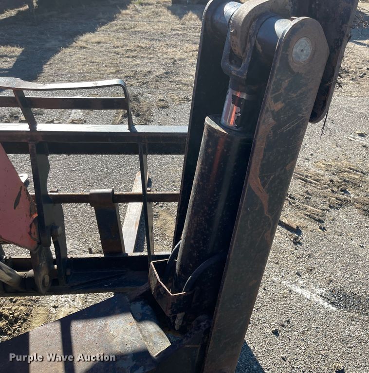 image for item DL5839 JLG 10042  telehandler