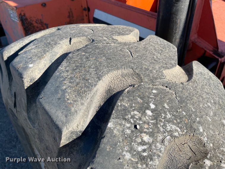 image for item DL5839 JLG 10042  telehandler