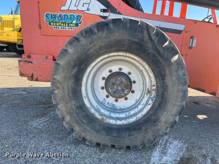 image for item DL5839 JLG 10042  telehandler