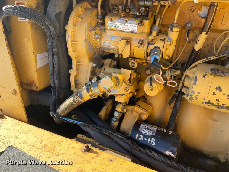 image for item DL5840 1994 Hyster C530A  pneumatic roller