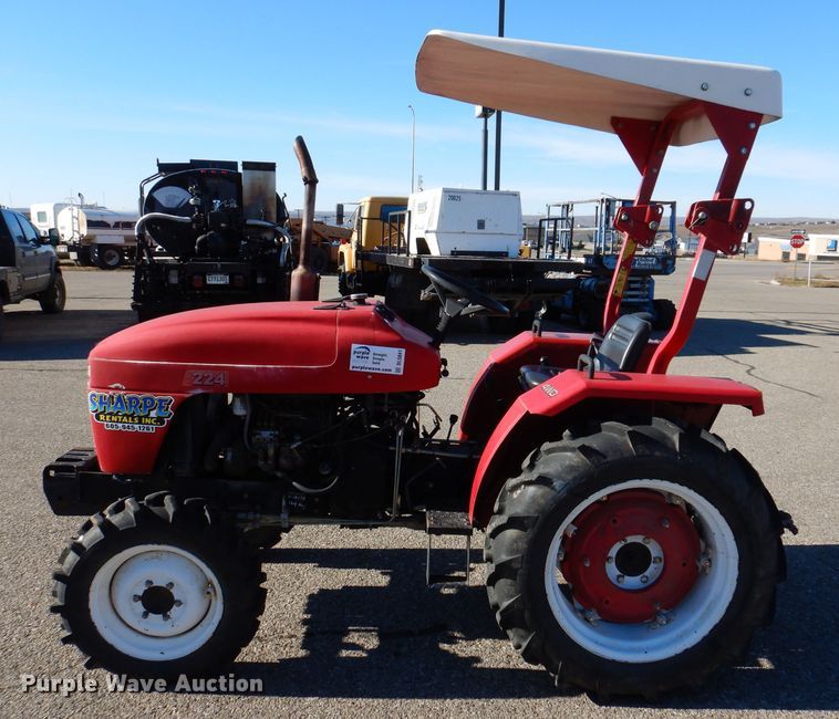 image for item DL5841 2003 J&M 224  MFWD tractor