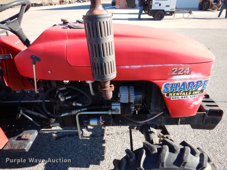 image for item DL5841 2003 J&M 224  MFWD tractor