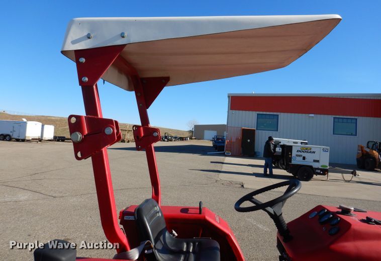 image for item DL5841 2003 J&M 224  MFWD tractor