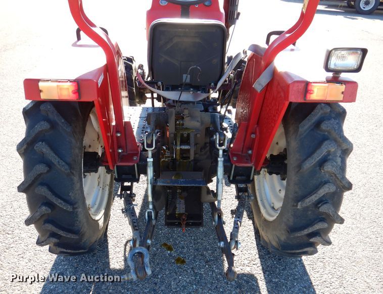 image for item DL5841 2003 J&M 224  MFWD tractor