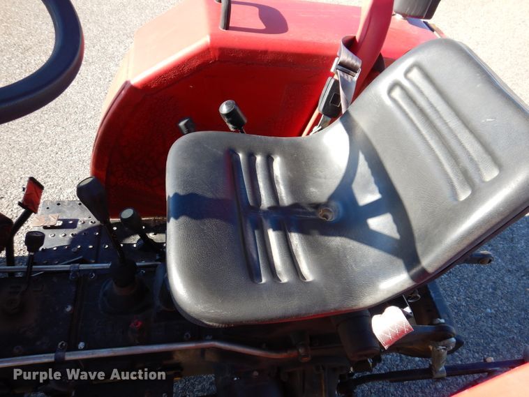 image for item DL5841 2003 J&M 224  MFWD tractor