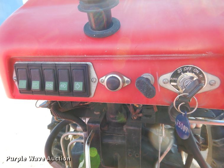 image for item DL5841 2003 J&M 224  MFWD tractor