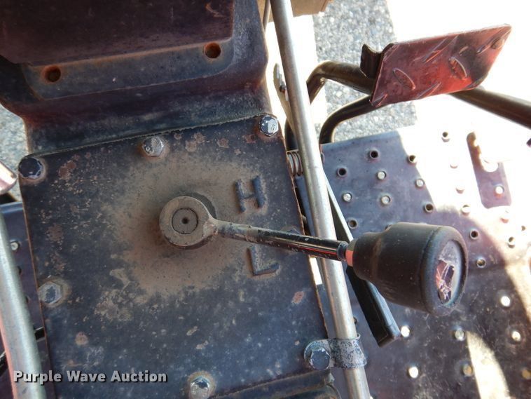 image for item DL5841 2003 J&M 224  MFWD tractor