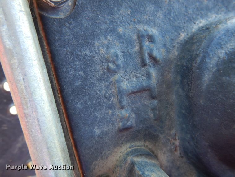 image for item DL5841 2003 J&M 224  MFWD tractor