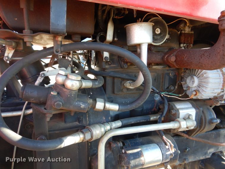 image for item DL5841 2003 J&M 224  MFWD tractor