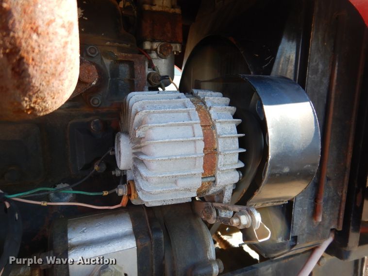 image for item DL5841 2003 J&M 224  MFWD tractor