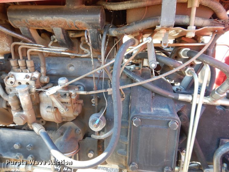 image for item DL5841 2003 J&M 224  MFWD tractor