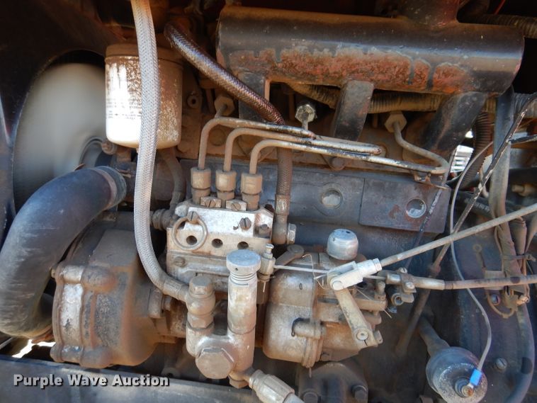 image for item DL5841 2003 J&M 224  MFWD tractor