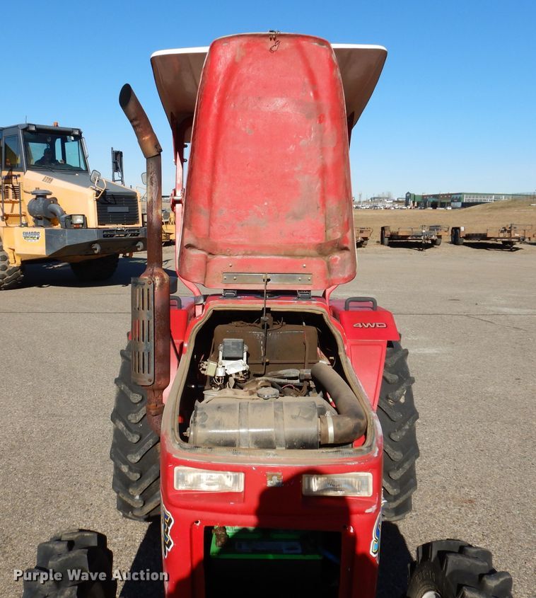 image for item DL5841 2003 J&M 224  MFWD tractor