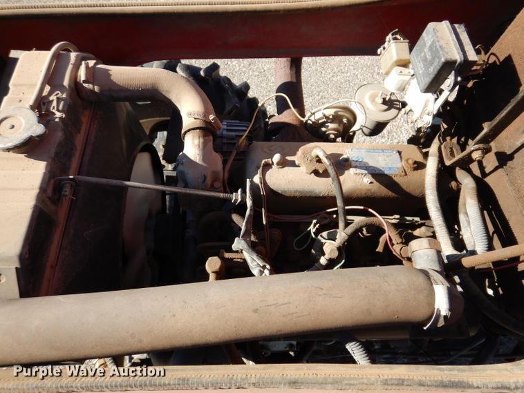 image for item DL5841 2003 J&M 224  MFWD tractor