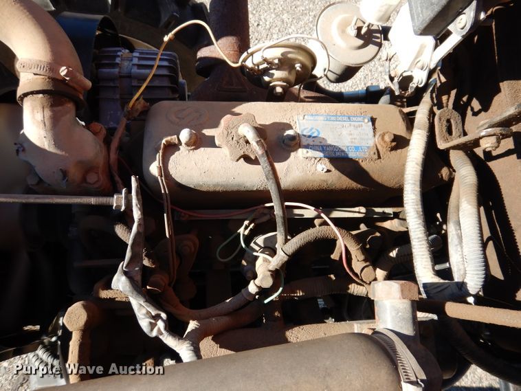 image for item DL5841 2003 J&M 224  MFWD tractor