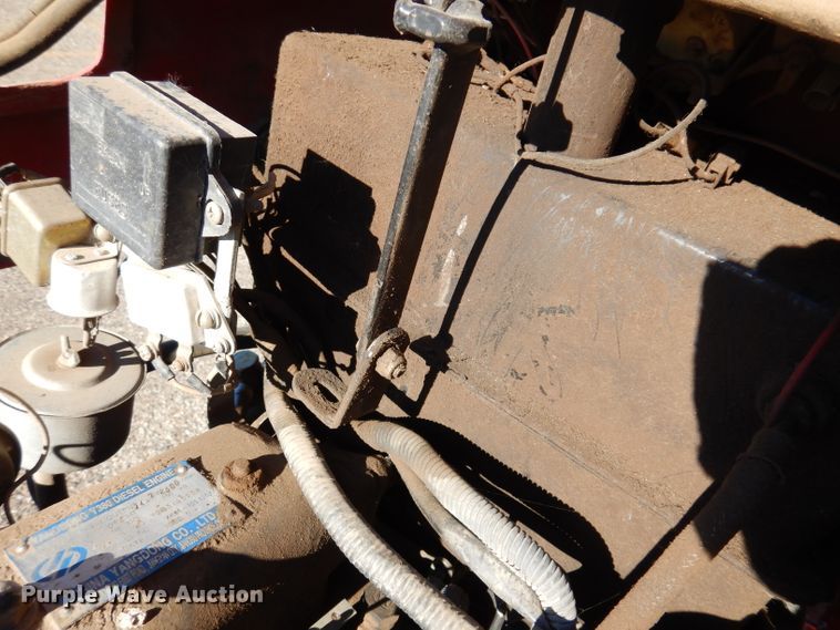 image for item DL5841 2003 J&M 224  MFWD tractor