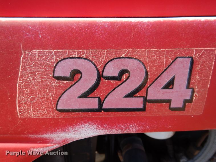 image for item DL5841 2003 J&M 224  MFWD tractor