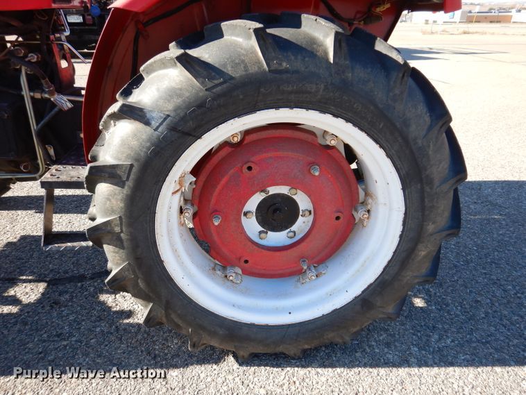 image for item DL5841 2003 J&M 224  MFWD tractor