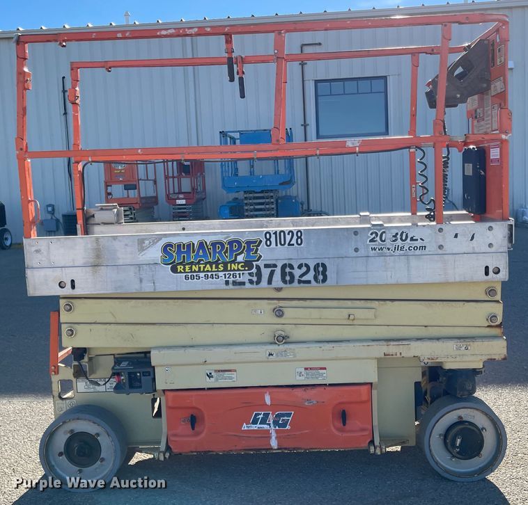 image for item DL5846 2012 JLG 2030ES  scissor lift