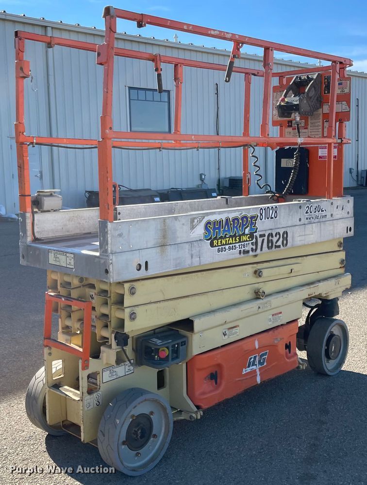image for item DL5846 2012 JLG 2030ES  scissor lift
