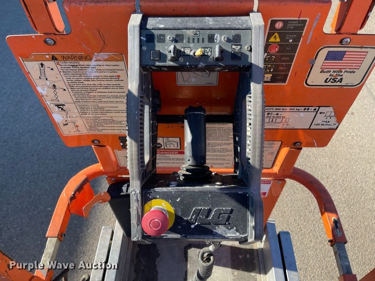 image for item DL5846 2012 JLG 2030ES  scissor lift