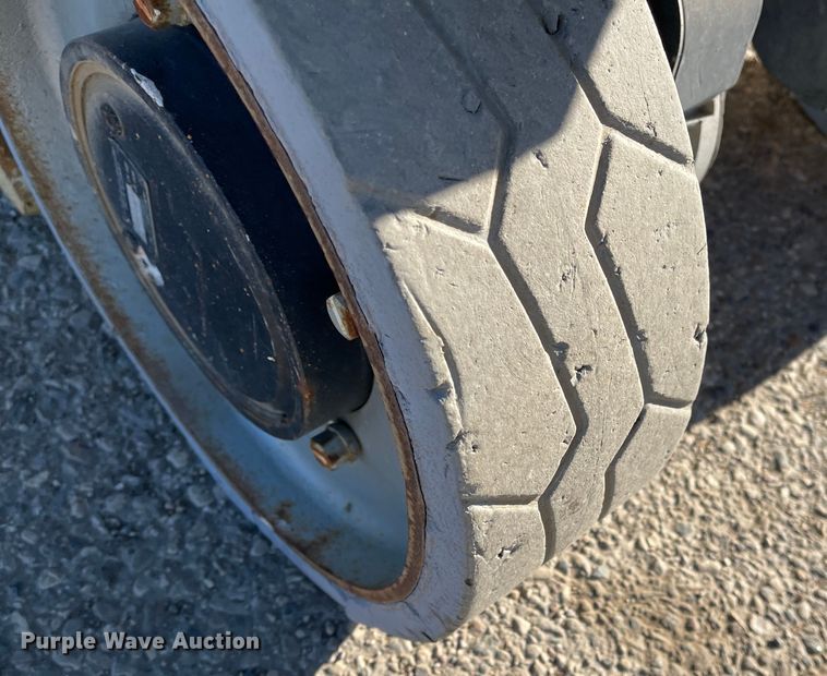 image for item DL5846 2012 JLG 2030ES  scissor lift