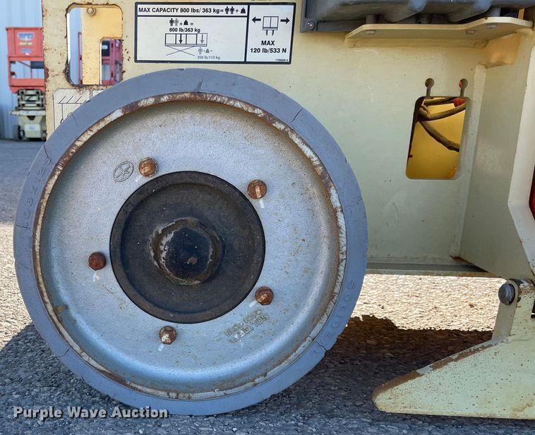 image for item DL5846 2012 JLG 2030ES  scissor lift