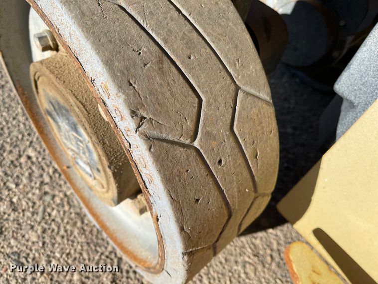 image for item DL5846 2012 JLG 2030ES  scissor lift