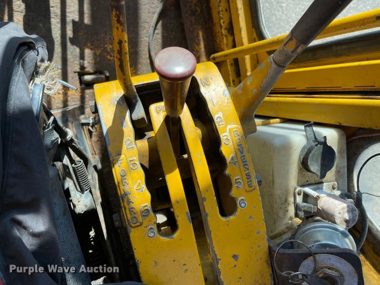 image for item DL5853 1979 Caterpillar 140G  motor grader