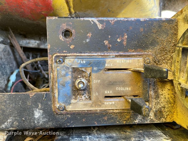 image for item DL5853 1979 Caterpillar 140G  motor grader