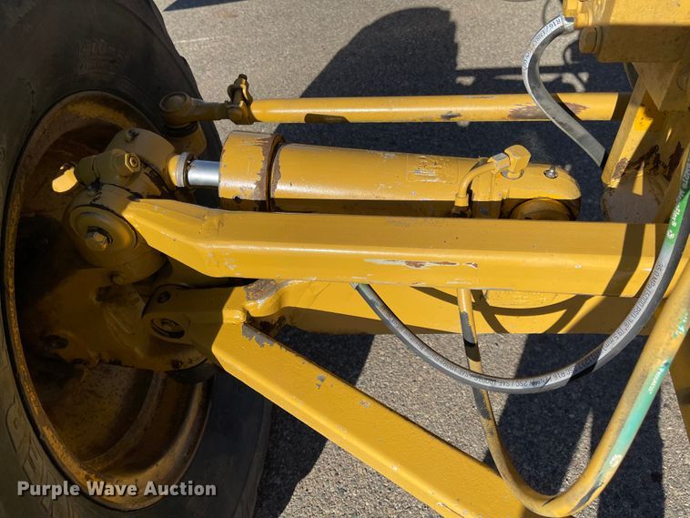 image for item DL5853 1979 Caterpillar 140G  motor grader