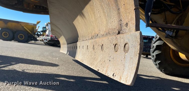 image for item DL5853 1979 Caterpillar 140G  motor grader